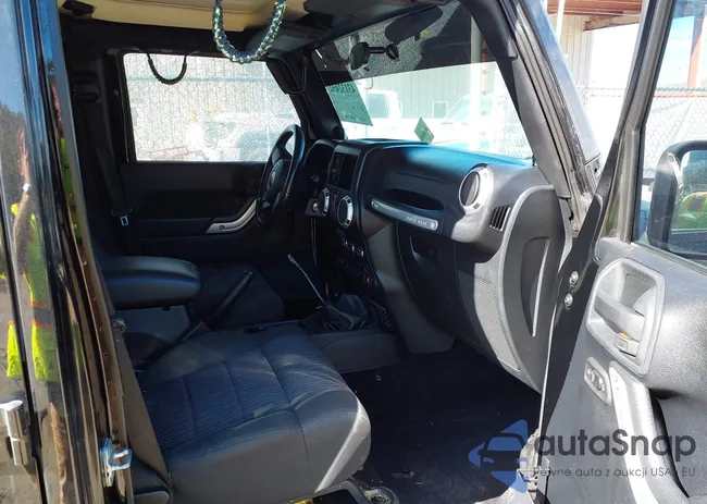 1J4BA6H18BL557594: 43132432