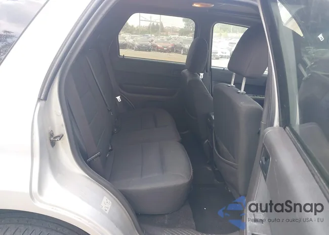 1FMCU0D78BKA12165: 43132496