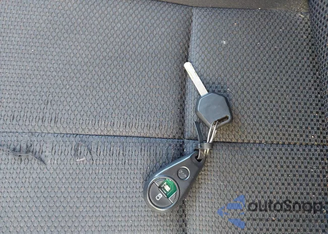 JF2SHBBC8BH740518: 43132587