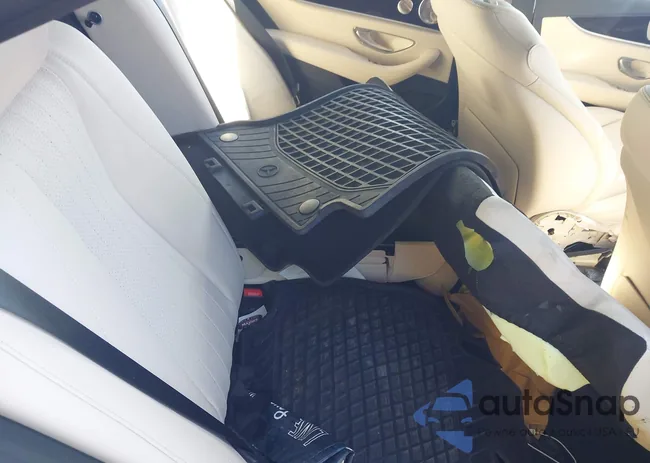 W1KZF8EB3PB137131: 43132596