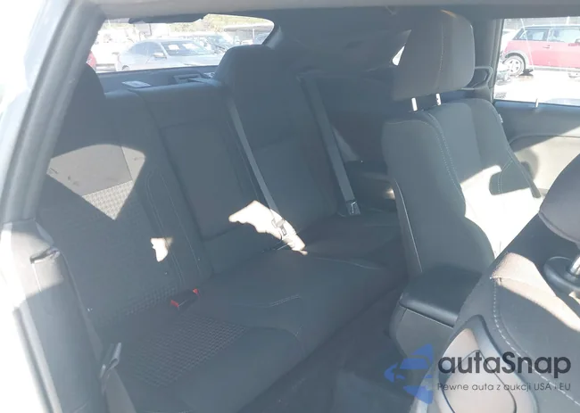 2C3CDZAG3JH131605: 43131678