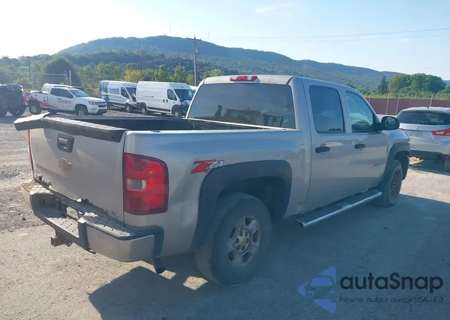 2GCEK13M571677967: 43131814