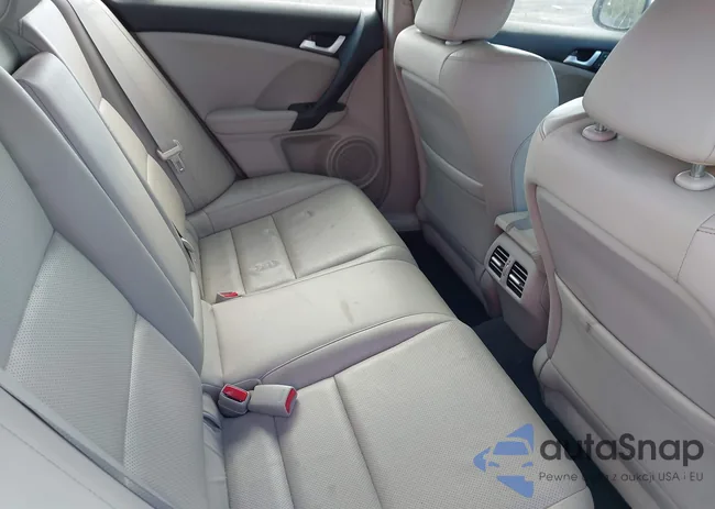 JH4CU2F69CC003327: 43131841