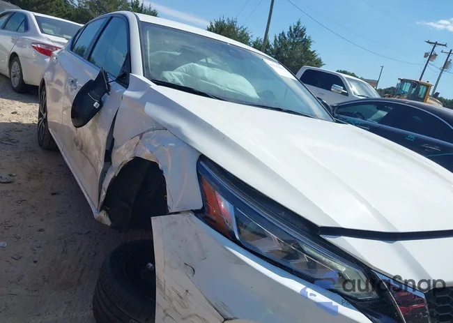 1N4BL4CV8NN360146: 43131894