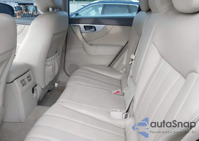 JN8CS1MW5HM414072: 43131979