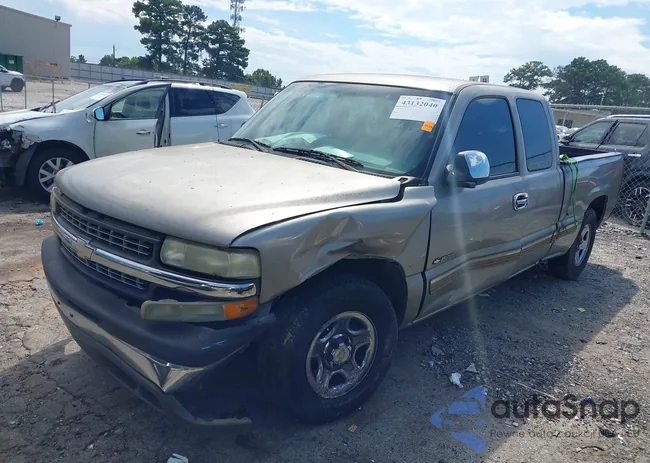 2GCEC19V321300124: 43132040