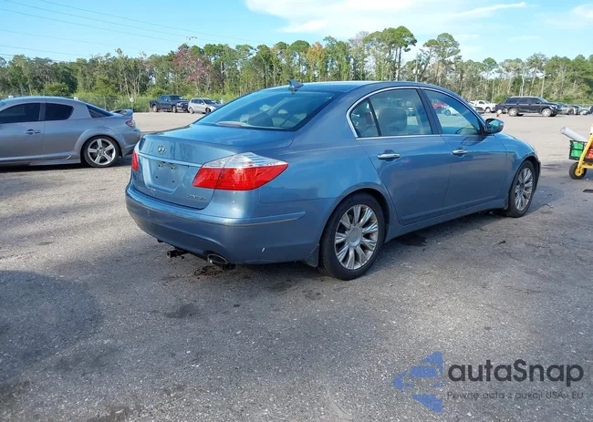 KMHGC4DE7BU134725: 43133073