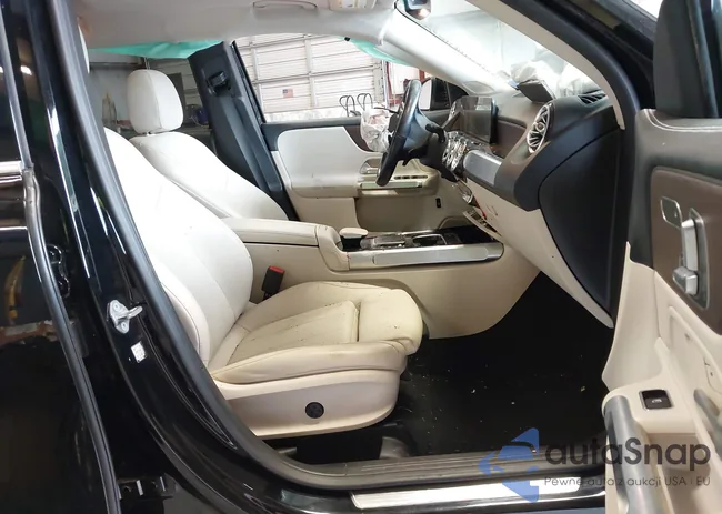 W1N4M4HB2MW151694: 43133234