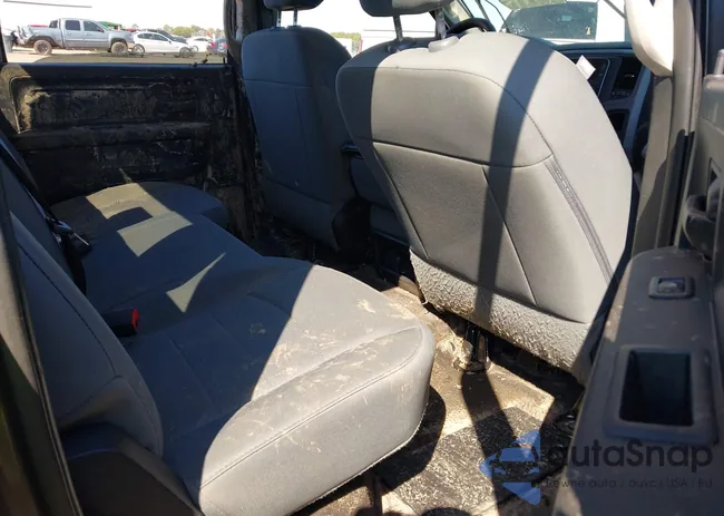 1C6RR6KT4HS693458: 43133328