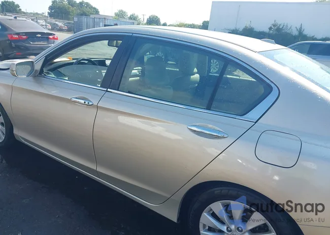 1HGCR2F85DA123869: 43133553