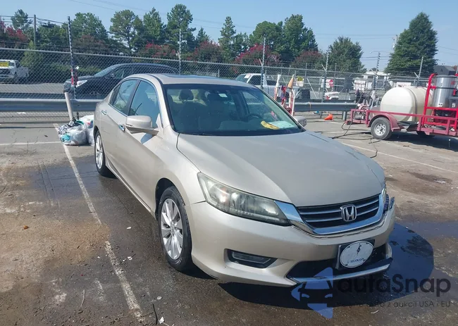 1HGCR2F85DA123869: 43133553