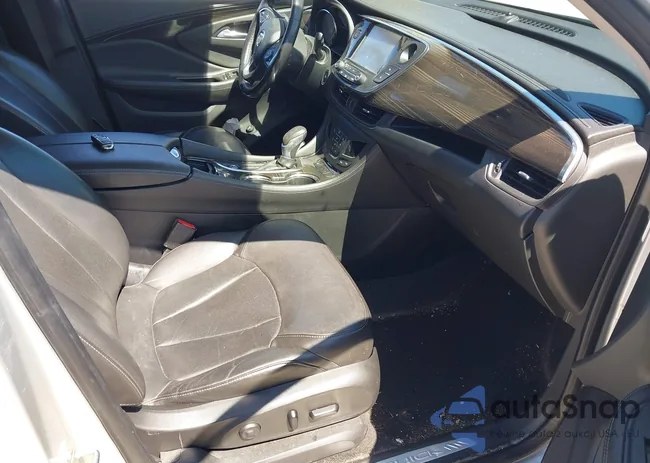 LRBFX2SAXKD023755: 43132687