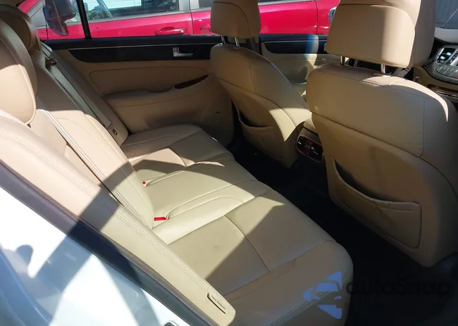 KMHGC4DD6DU222062: 43132698