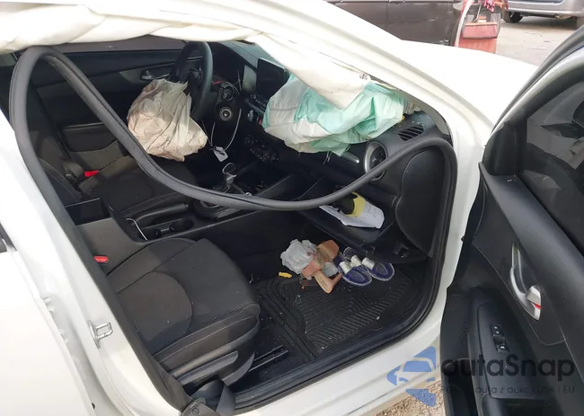 3KPF24AD1KE005778: 43132801