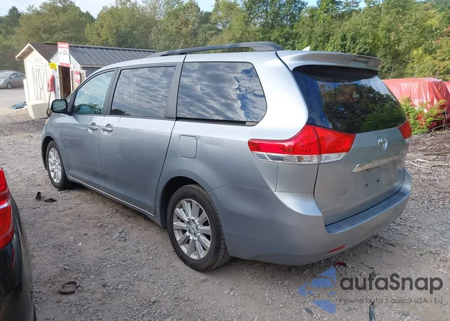 5TDDK3DC2BS012975: 43132817