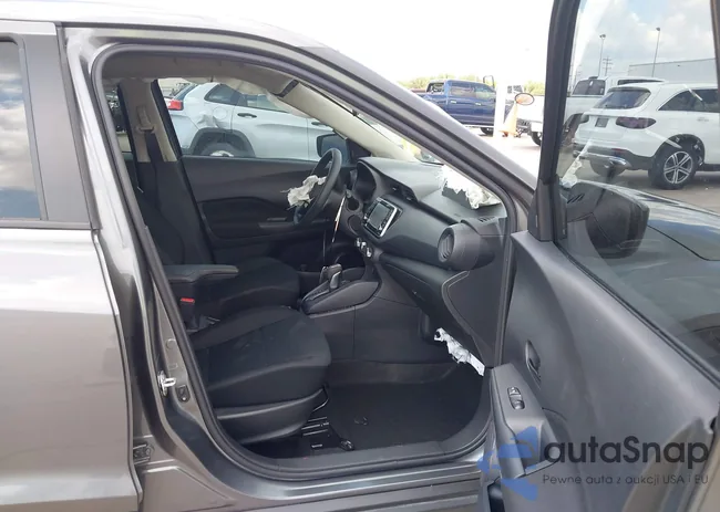 3N1CP5BV4RL593458: 43132825