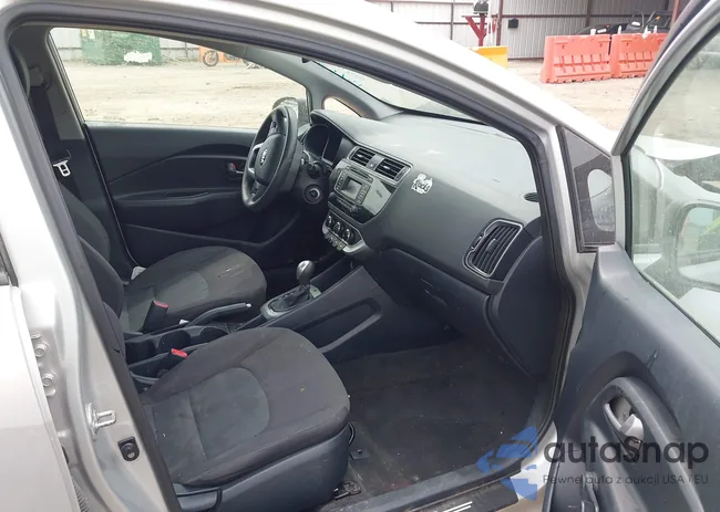 KNADM4A33G6621968: 43134080