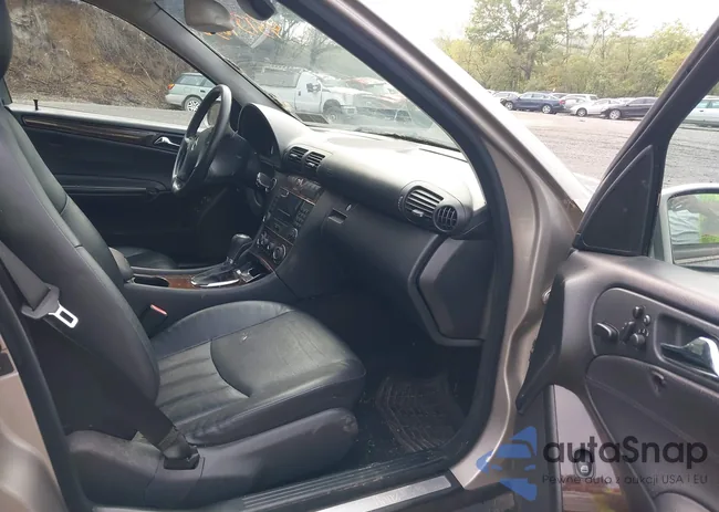 WDBRF84J55F585815: 43134636