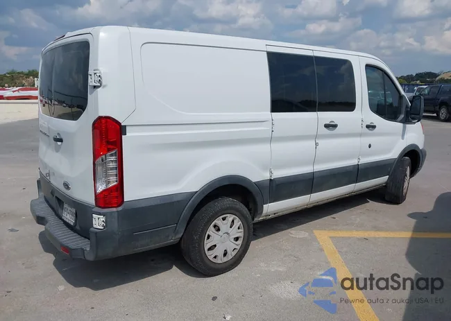 1FTYR1ZM8HKB09519: 43134012