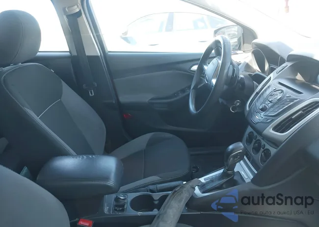 1FADP3F25EL320319: 43135071