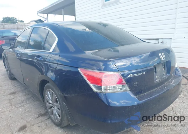 1HGCP26379A055401: 43135186