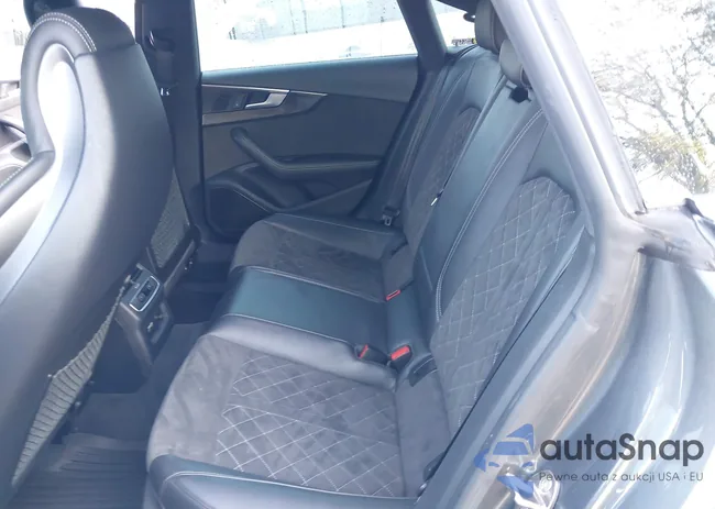 WAUB4CF56KA080500: 43135247