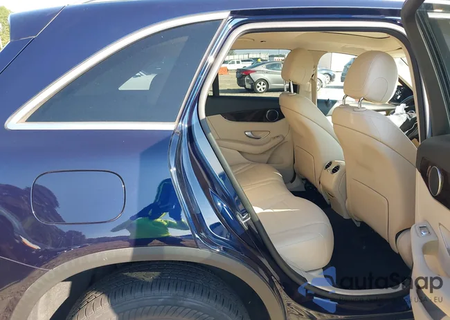 W1N0G8EB8MG005652: 43135285