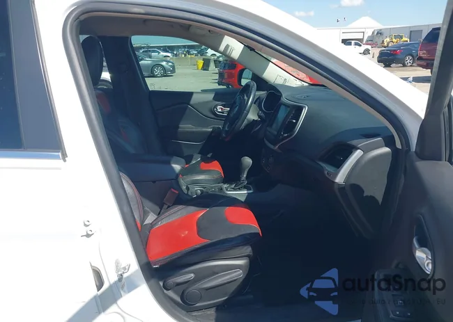 1C4PJLCS8EW115735: 43135338