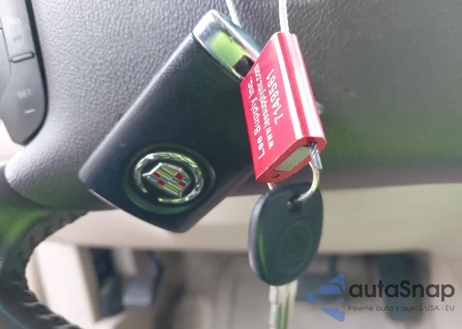 1G6KD57Y58U175258: 43135427