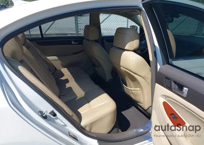 KMHGC4DD2CU161520: 43134756