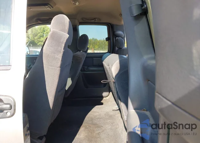 1GCGK29U52Z141722: 43134837