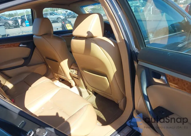 19UUA66205A038258: 43134978