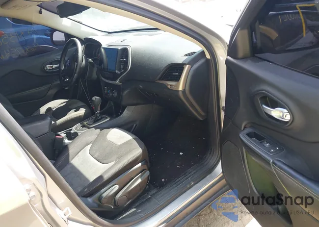 1C4PJLAB0GW287943: 43135027