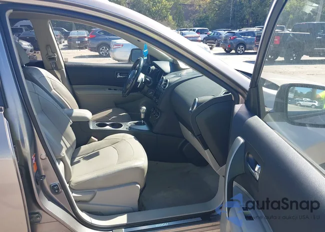 JN8AS58V69W444185: 43136068