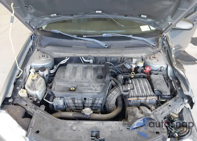 1B3LC46B29N519640: 43136158