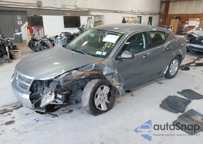 1B3LC46B29N519640: 43136158