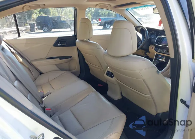 1HGCR2F89GA000192: 43136253