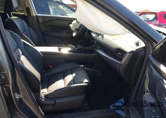 JN8BT3BA1RW352672: 43136590