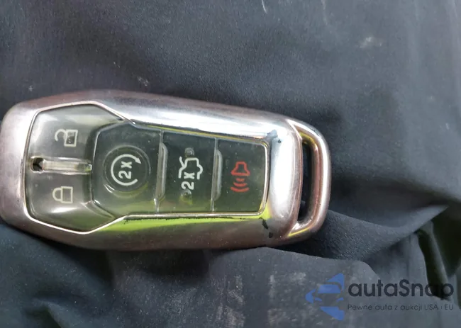 1FM5K8D86HGE21542: 43135678