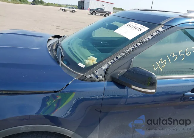 1FM5K8D86HGE21542: 43135678