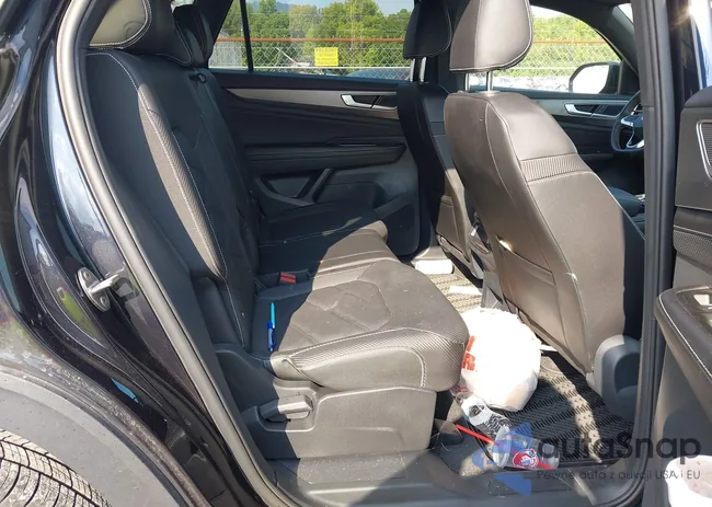 1V2DE2CA8SC215371: 43135813