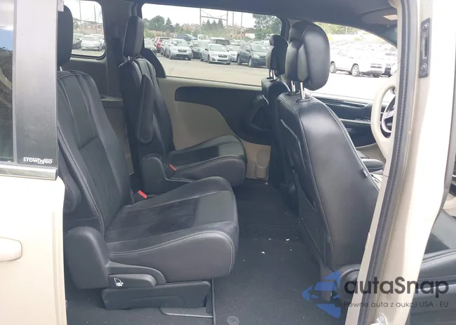 2C4RDGCG3ER308418: 43137146