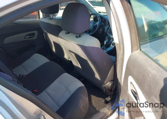 1G1PA5SG3D7312676: 43137289