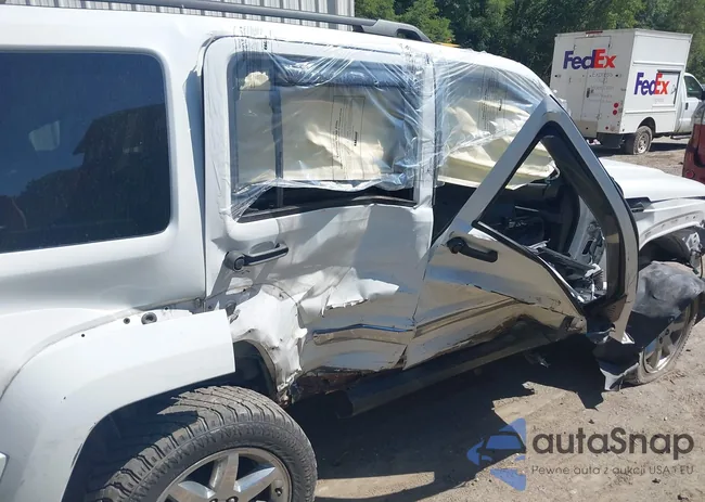 1C4PJMAK9CW203327: 43137390