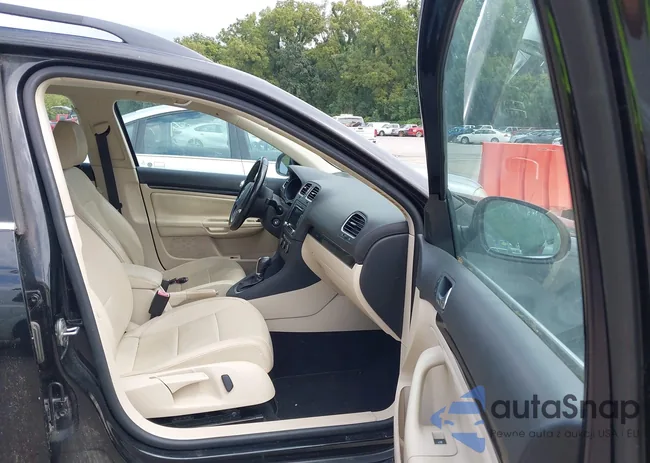 3VWPL7AJ2CM695148: 43136761