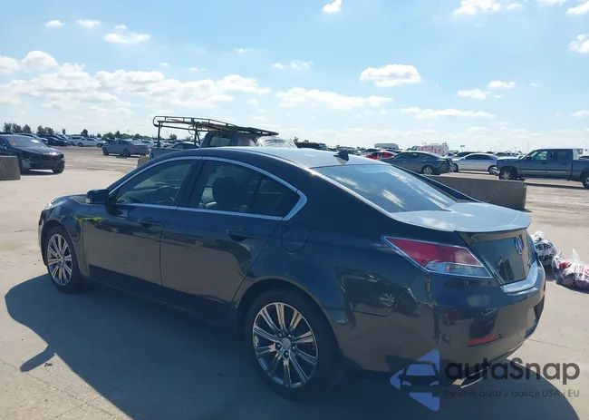 19UUA8F35EA003851: 43136859