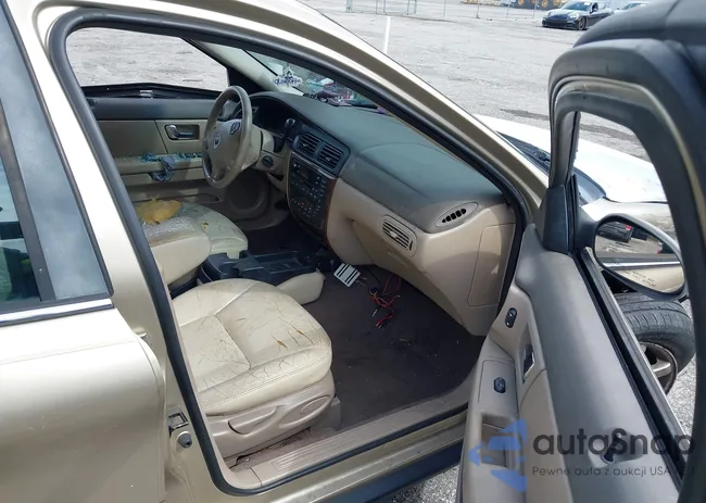 1MEFM59S8YA609082: 43136901