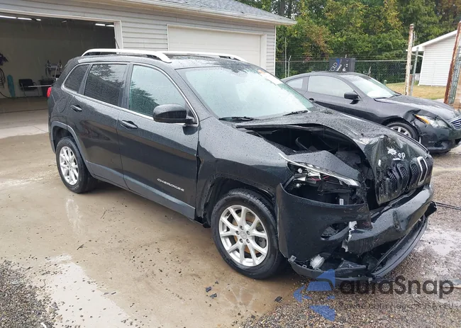 1C4PJLCB8EW126587: 43136905