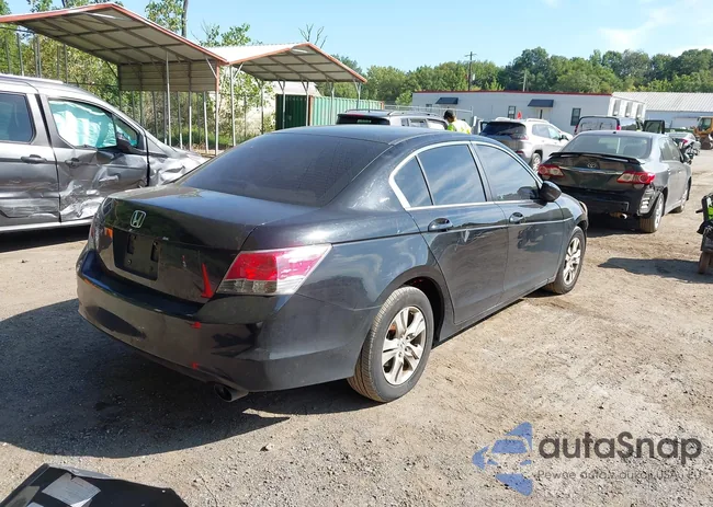 1HGCP26469A172895: 43138074