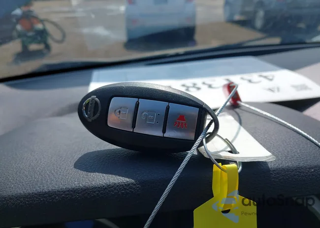 JN8AF5MR0ET352546: 43138114